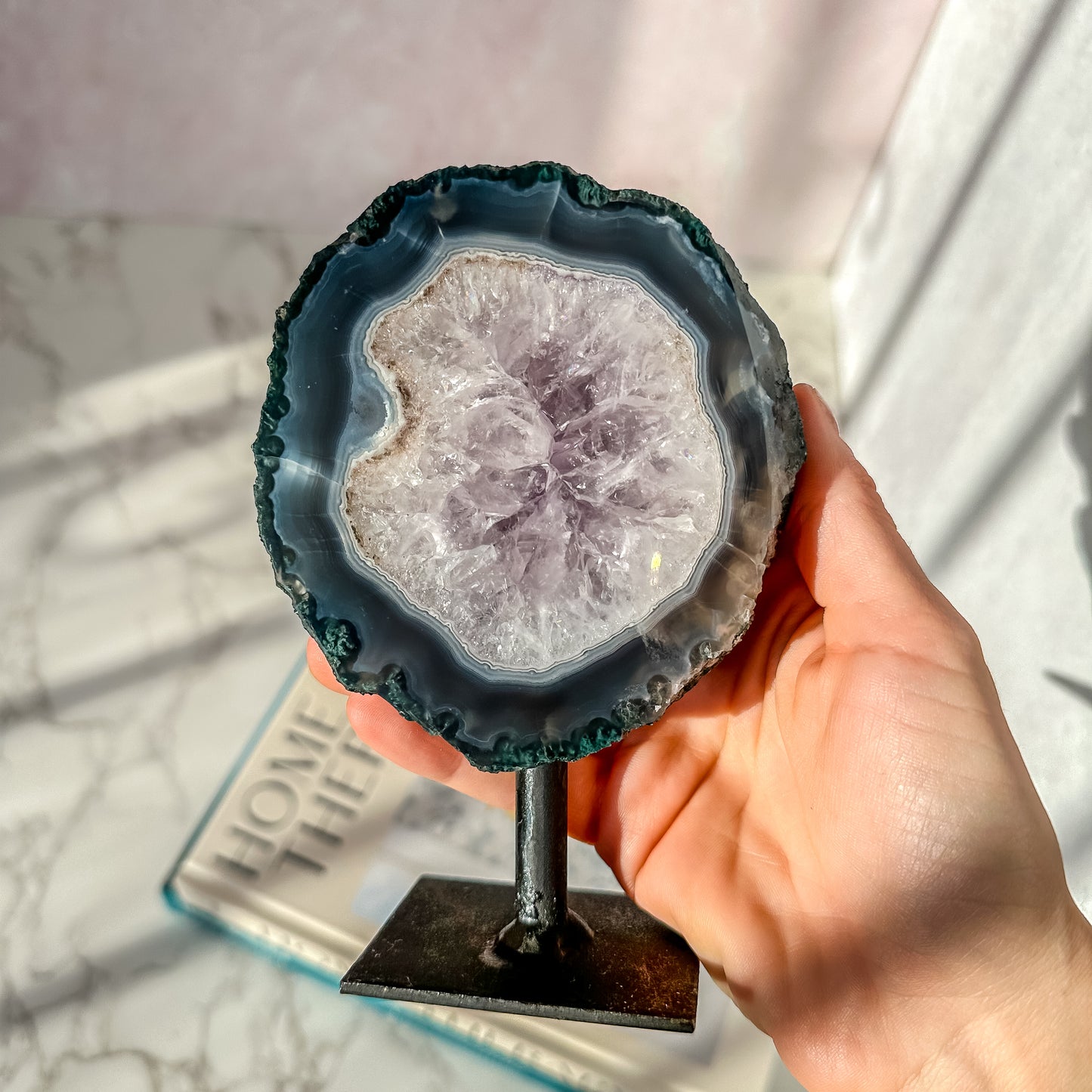 Amethyst on Stand ( 1 lbs 5.7 oz )