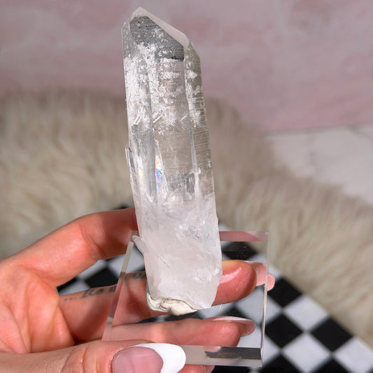 Arkansas Lemurian Quartz Point 110g on Acrylic Stand USA Crystal Decor