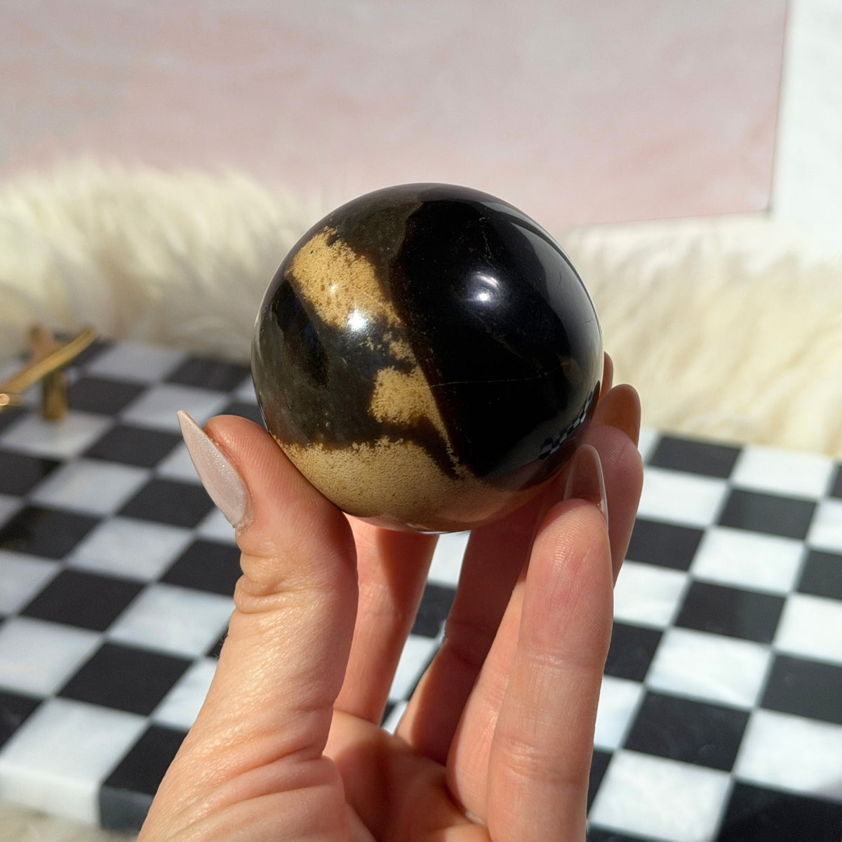 UV Reactive Blue Amber Sphere with Gold Stand 0.2 lb | Indonesia
