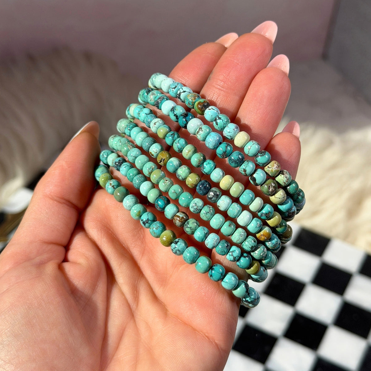 AAA Genuine Hube Turquoise Beaded Bracelet (Bead size: 5-6mm)