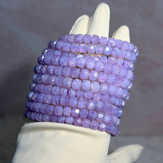 Faceted Lavender Moon Quartz Beaded Bracelet (Bead size: 7-9mm)