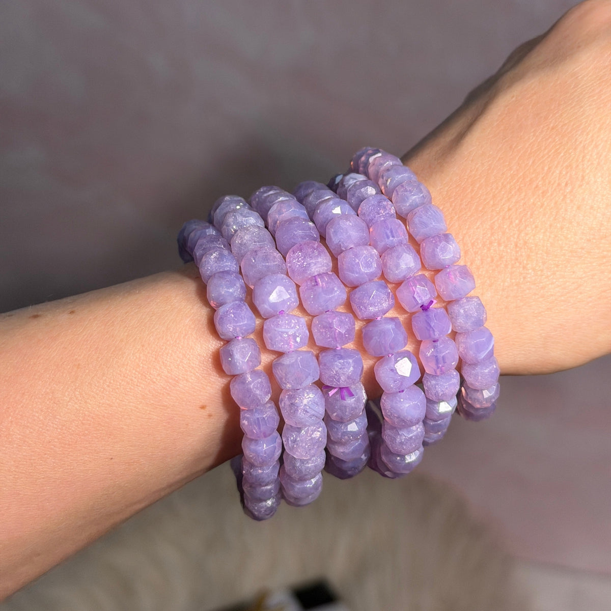 Faceted Lavender Moon Quartz Beaded Bracelet (Bead size: 7-9mm)