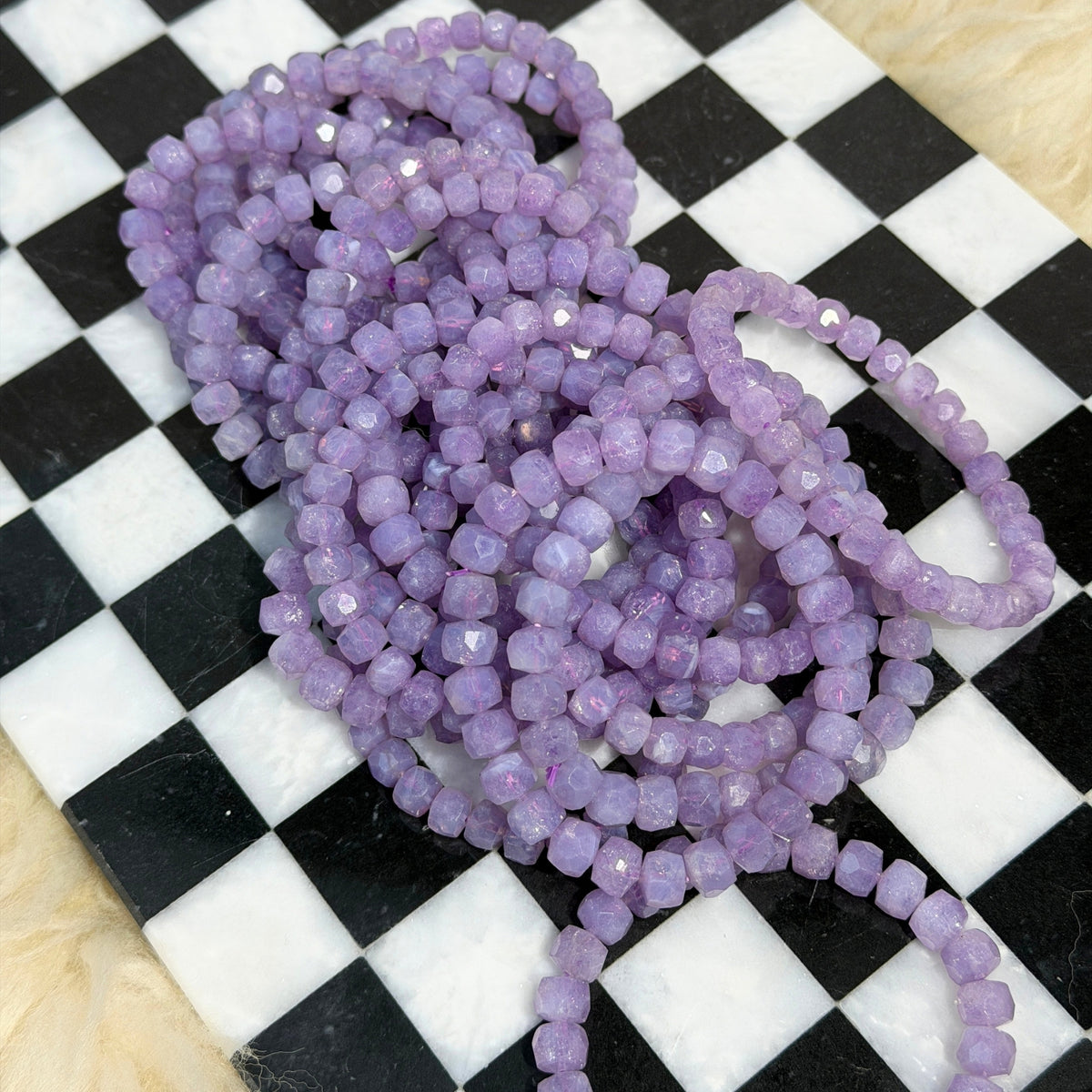 Faceted Lavender Moon Quartz Beaded Bracelet (Bead size: 7-9mm)